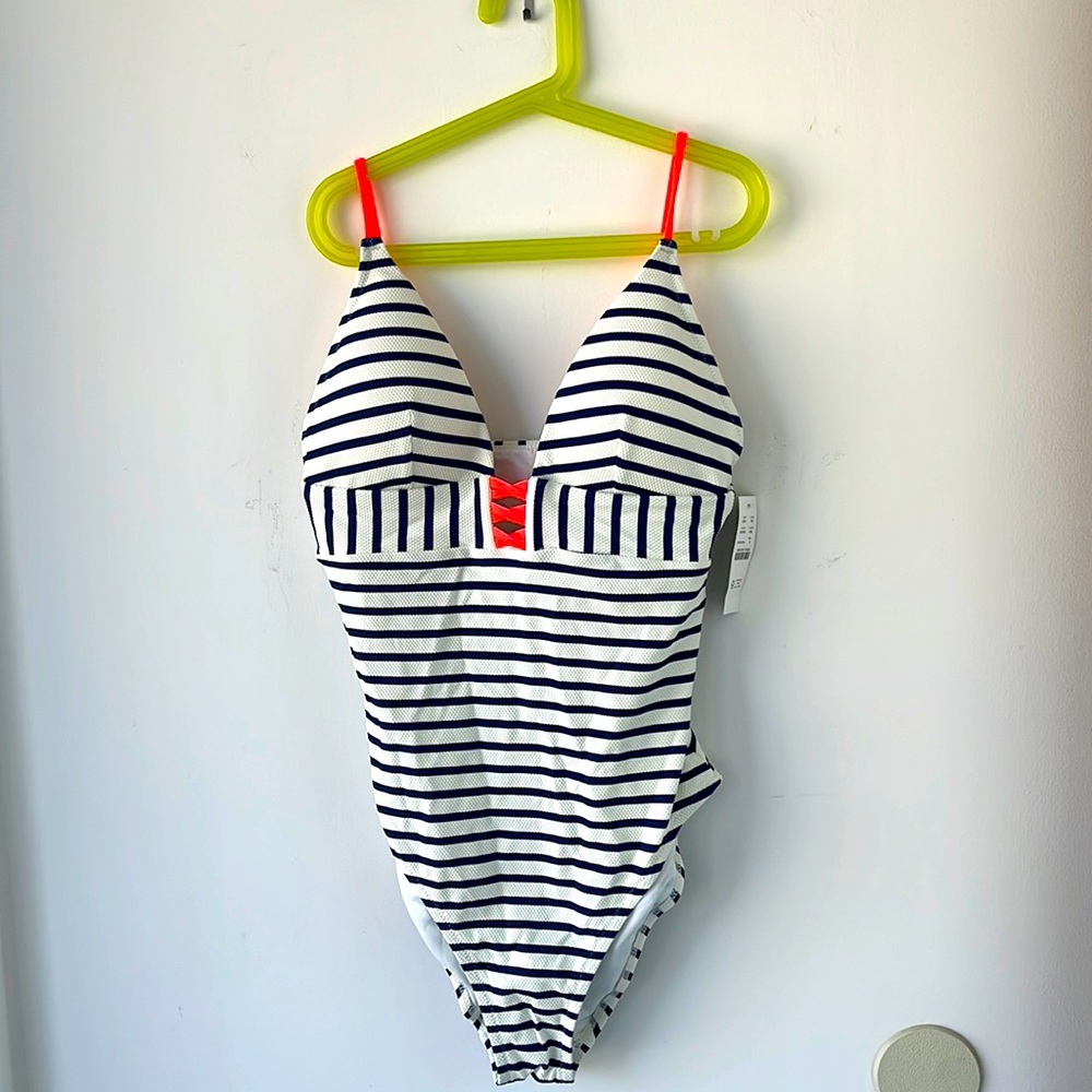 🦋 Blue and white JCrew one piece, size 8